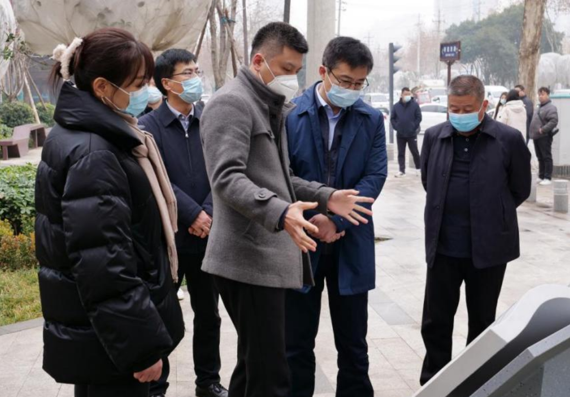 陜西省民政廳副廳長陳軍蒞臨頤信養老長安閭里體驗式養老街區考察指導工作